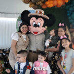 Kids Birthday Party - Mickey Safari Character, Recrea Usa