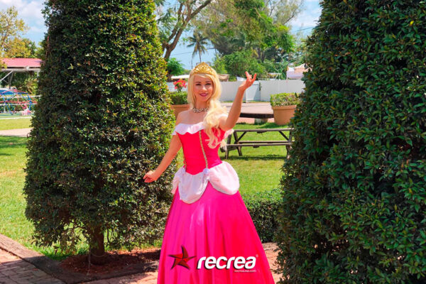 Aurora Entertainer, Recrea Usa