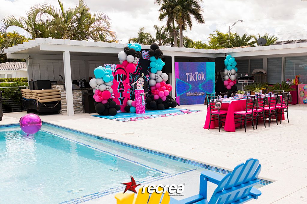 Kids - Tik Tok Birthday Party, Recrea Usa