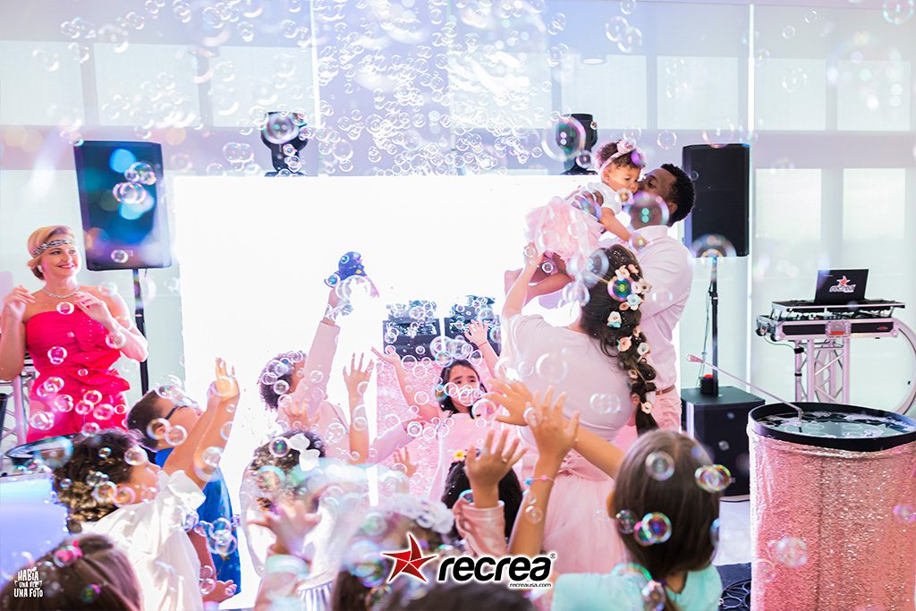 Kids Birthday Party - Bubble Show, Recrea Usa