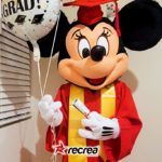 Minnie Graduation Character, Recrea Usa