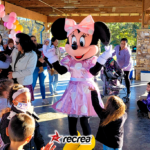 Minnie Pink Character, Recrea Usa