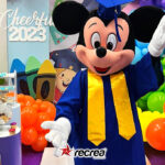 Mickey Graduation Character, Recrea Usa
