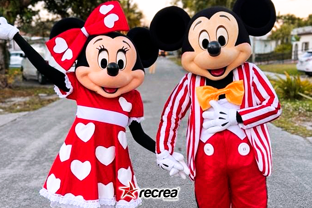 Characters-Mickey-Minnie-Valentine-Recrea-Usa-3